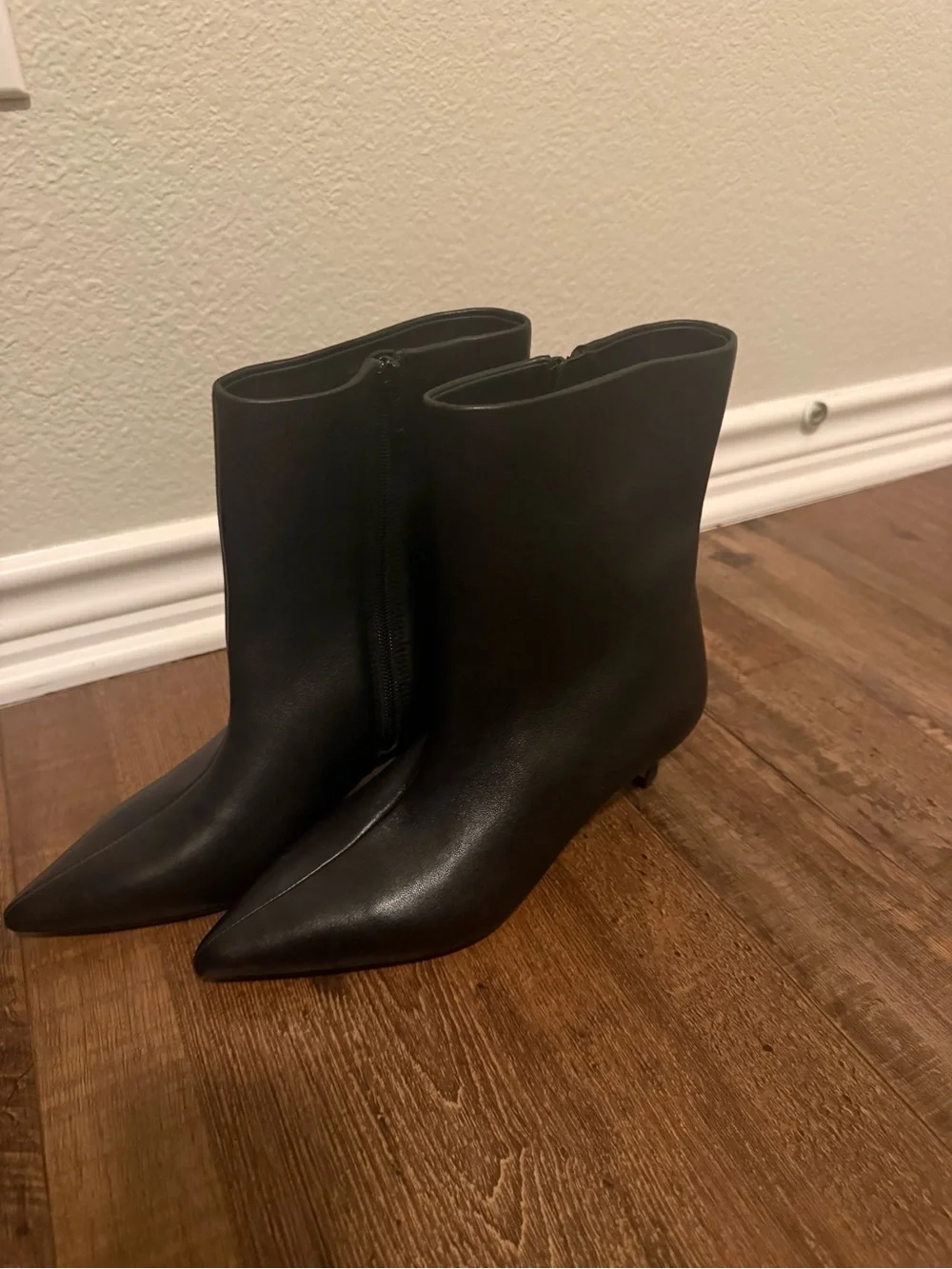ANTONIO MELANI Black Pointed Toe Ankle Booties